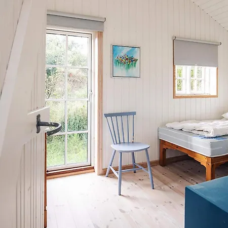 6 Person In Bindslev-by Traum